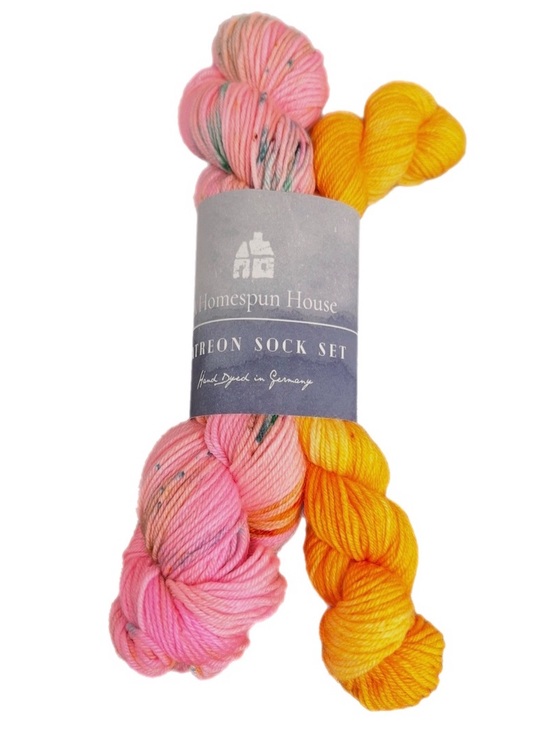 A Homespun House Accessories - NWT A Homespun House Yarn Skein Sock Set
